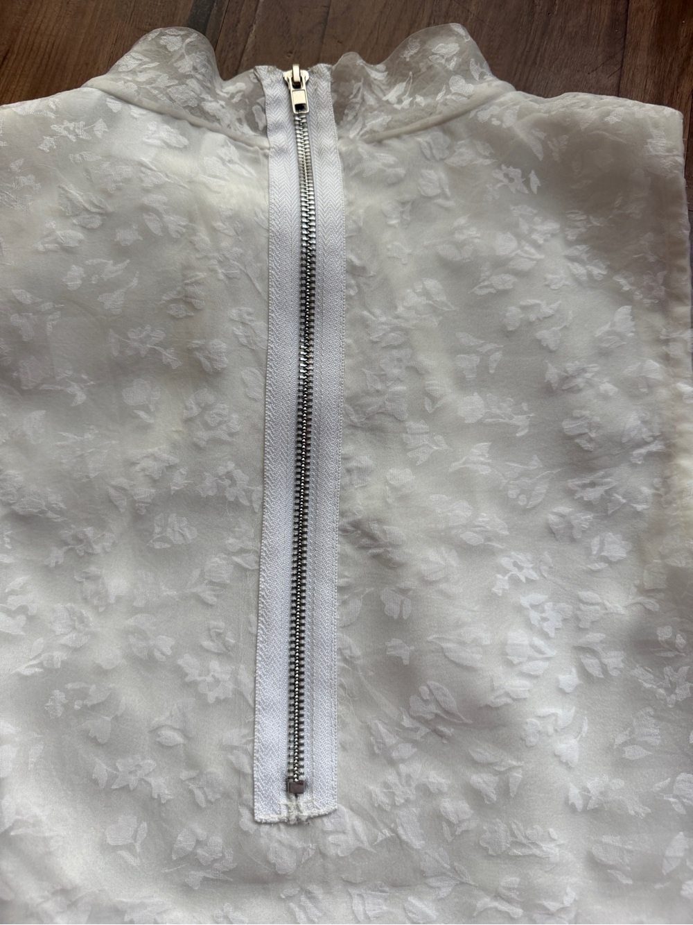 CeCe White Sleeveless Lace Bow-Neck Camisole 0081 - Picture 6 of 6